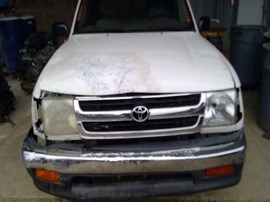 1999 TOYOTA TACOMA, WHITE, SR5, EXTD CAB, 2.4L, AT, 2WD.  Z25969